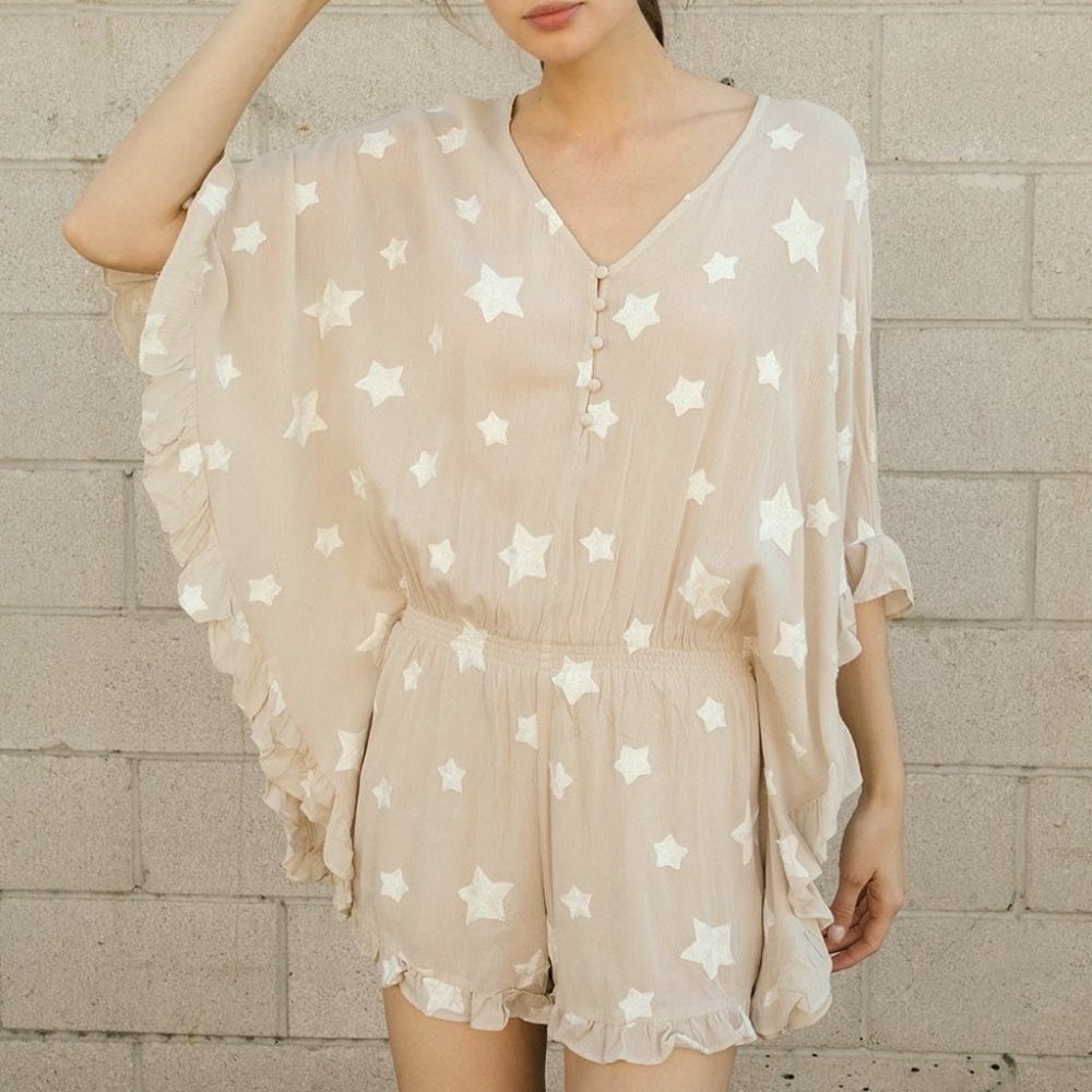 Storia Embroidered Star Ruffle Batwing Sleeve Romper Size Small S EUC T2651